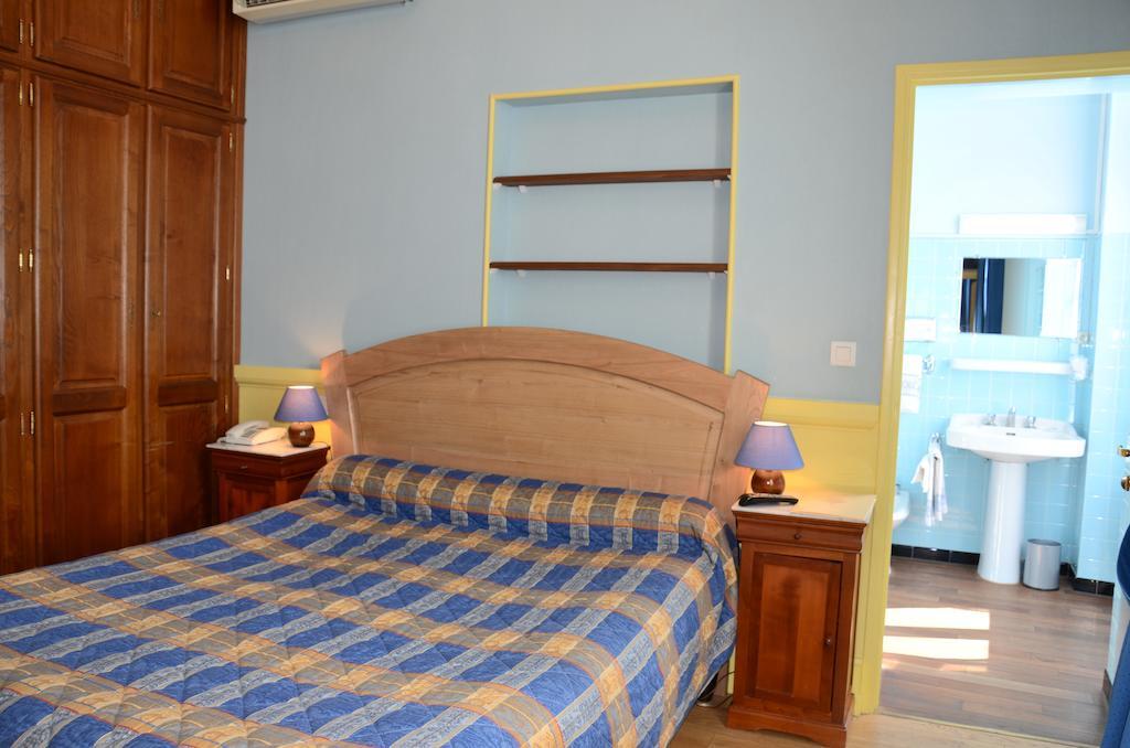 Hôtel Colombet Nyons Kamer foto